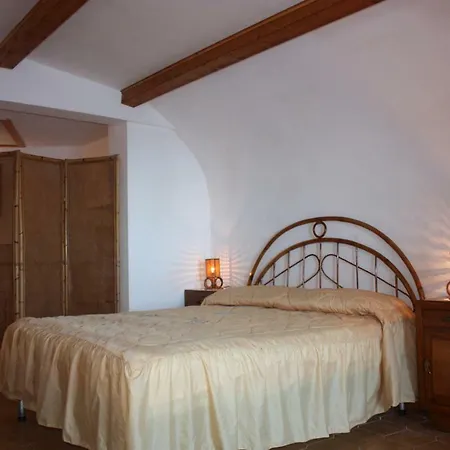 Guest house Casa Reginella - Borgo Marinaro 3*