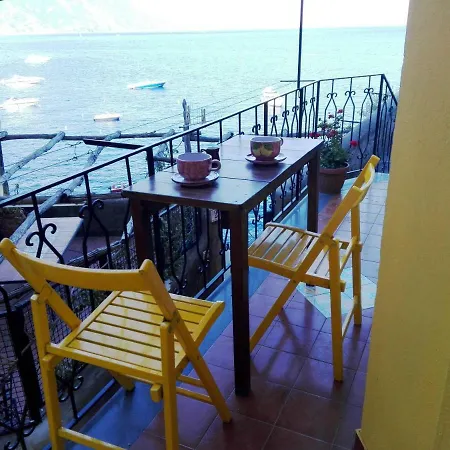Casa Reginella - Borgo Marinaro Guest house *